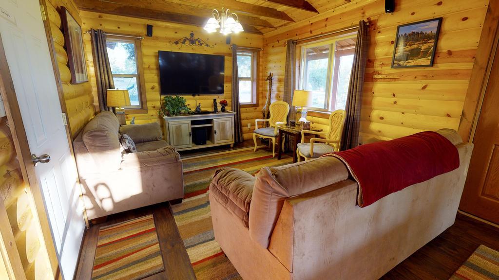 Long View Cabin, Breakfast Deck Overlooking The Canyon! 蒙蒂塞洛 外观 照片