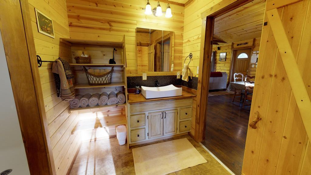 Long View Cabin, Breakfast Deck Overlooking The Canyon! 蒙蒂塞洛 外观 照片